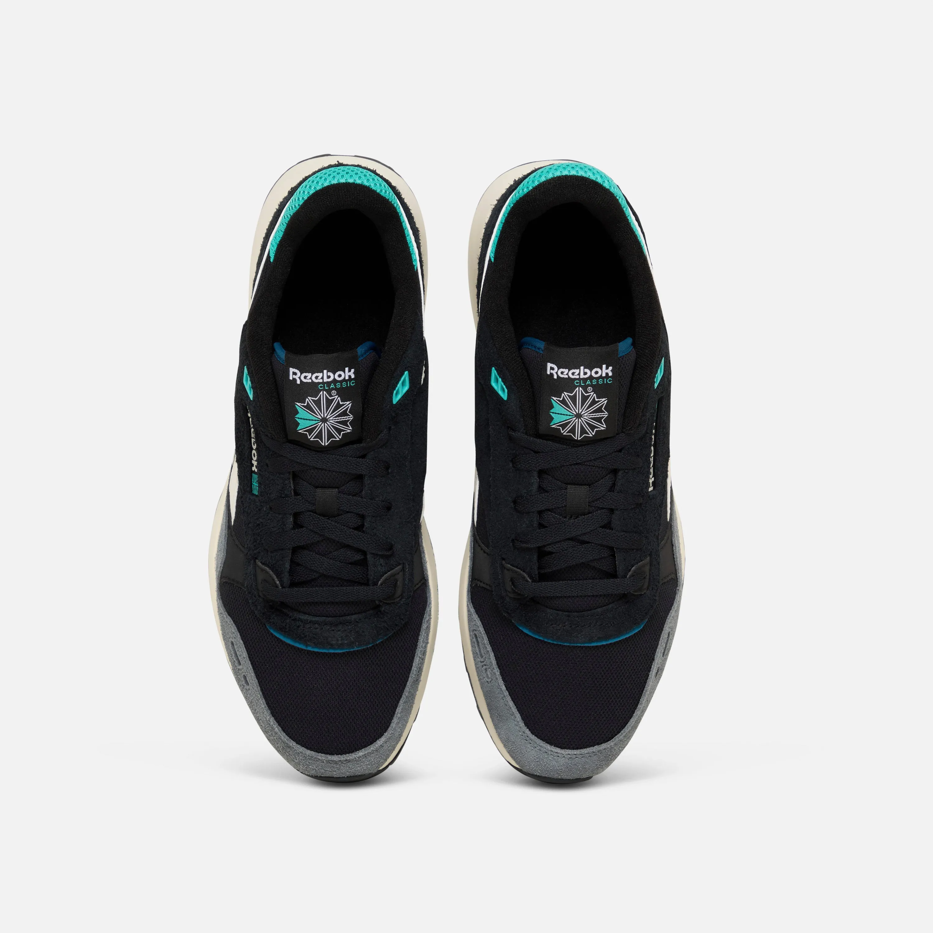 Classic Leather 2400 Black/Escapeblue/Vintagechalk