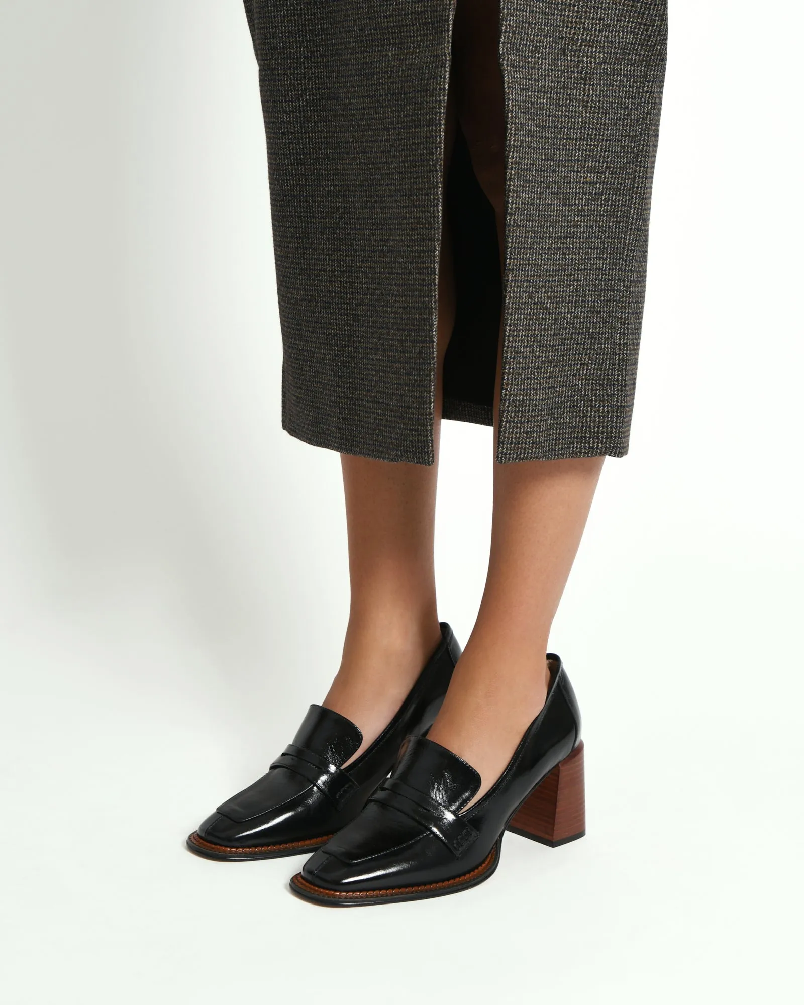 DELILAH MID HEEL LOAFERS BLACK LEATHER