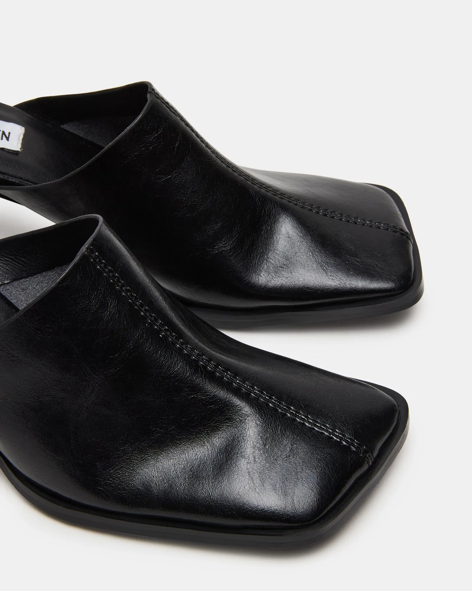 DEMPSEY BLACK LEATHER