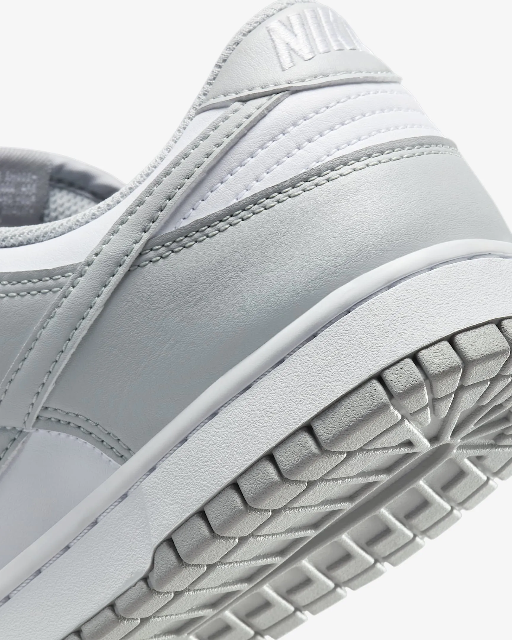 Dunk Low Retro