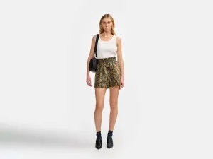 lila shorts (241 / W / DISPLAY A)