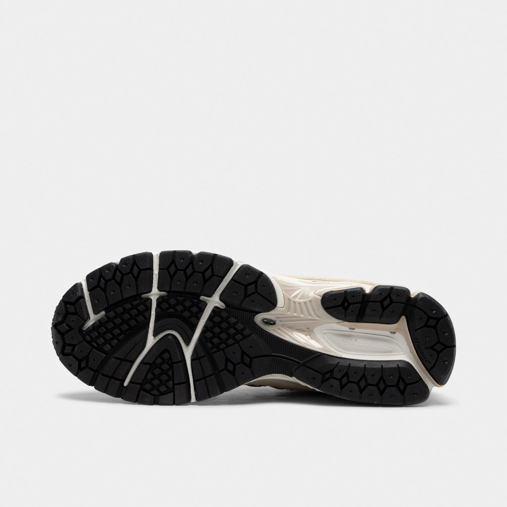 New Balance 2002RFA Sandstone / Magnet