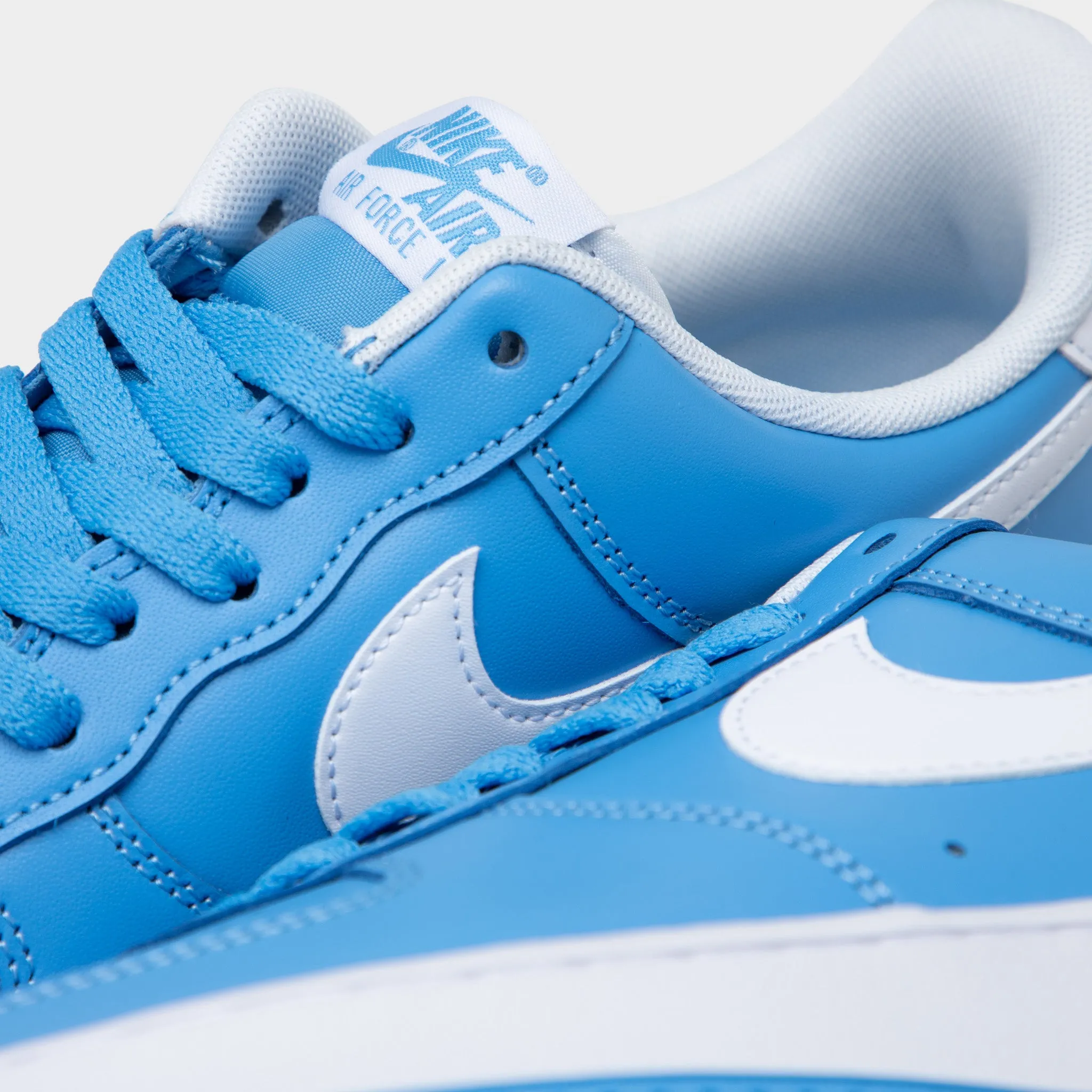 Nike Air Force 1 '07 University Blue / White