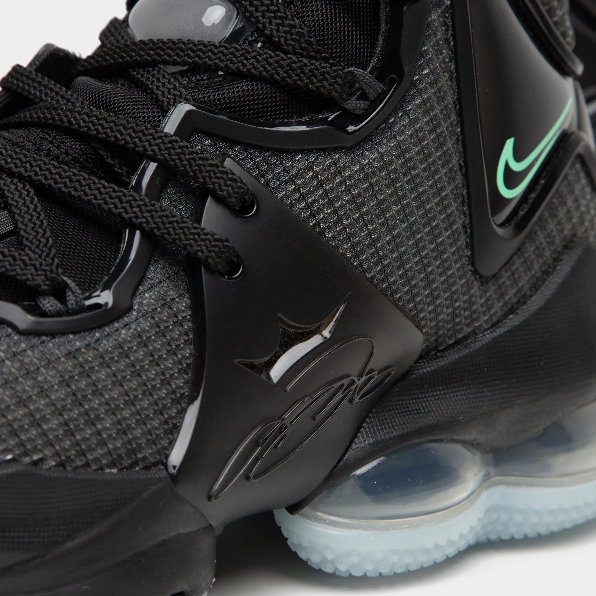 Nike LeBron 19 GS Black / Black - Anthracite