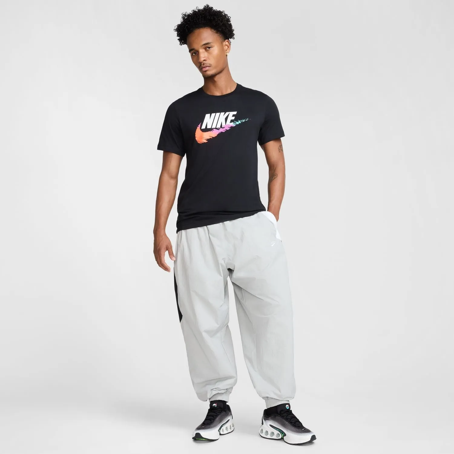 Seasonal Futura Tee - Mens