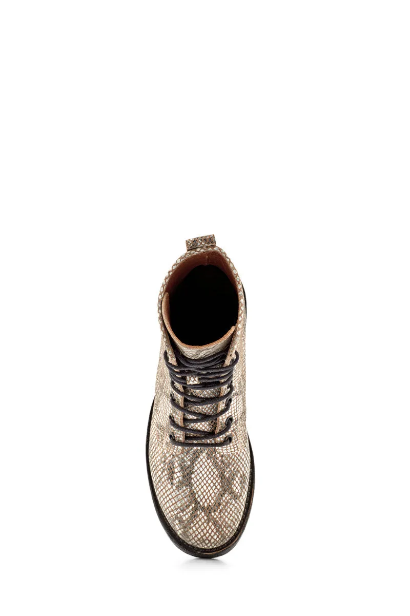 Veronica Combat - Pre-Loved