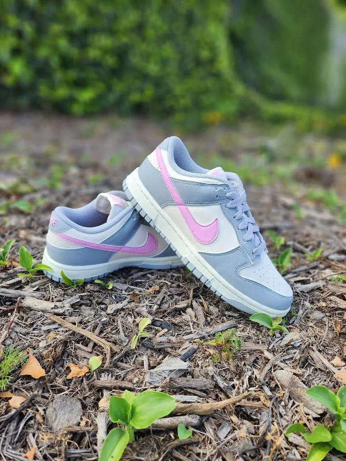 W Nike Dunk Low