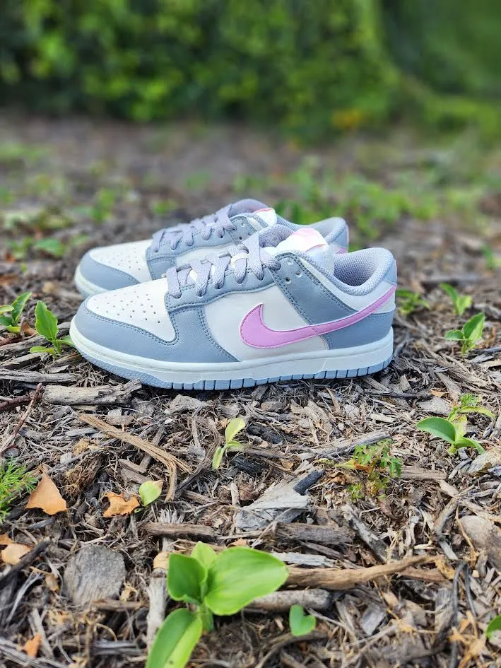 W Nike Dunk Low