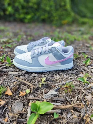 W Nike Dunk Low
