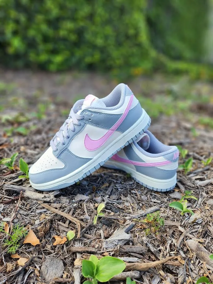W Nike Dunk Low