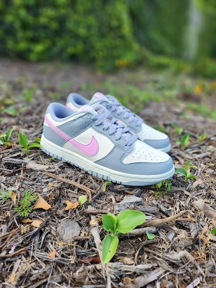 W Nike Dunk Low