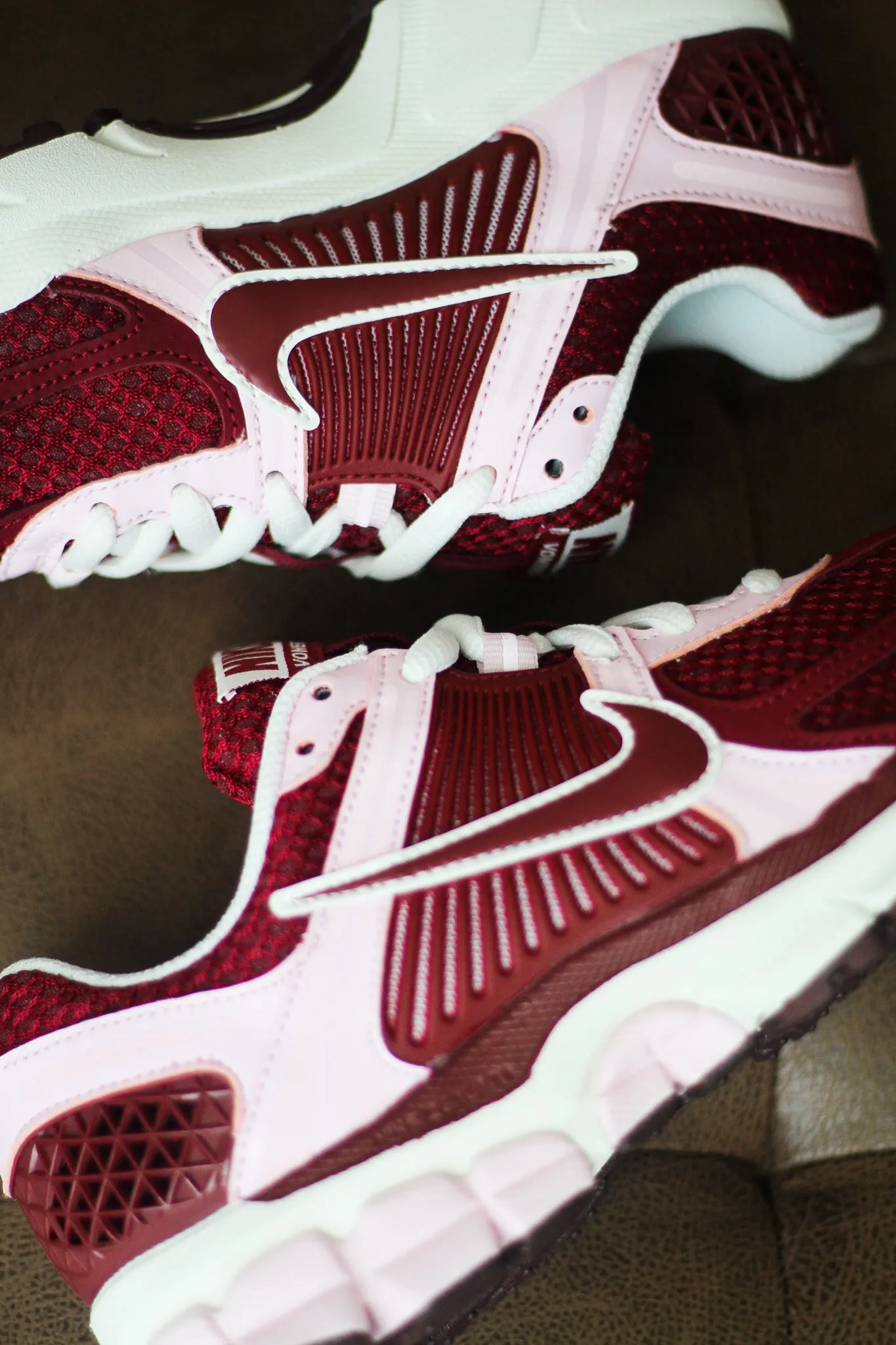 W VOMERO 5 PINK FOAM